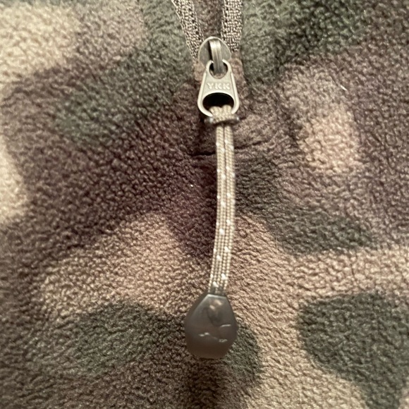 Long sleeve Eddie Bauer fleece in camo - Picture 5 of 5